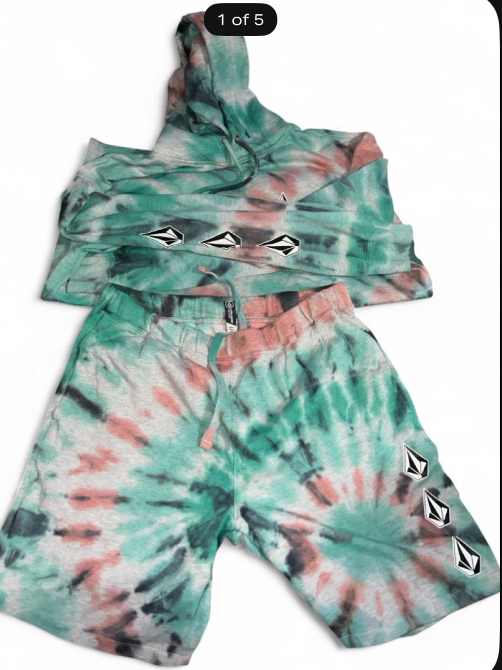 Volcom tie-dye hoodie and shorts set with white diamond hoodie XL shorts L